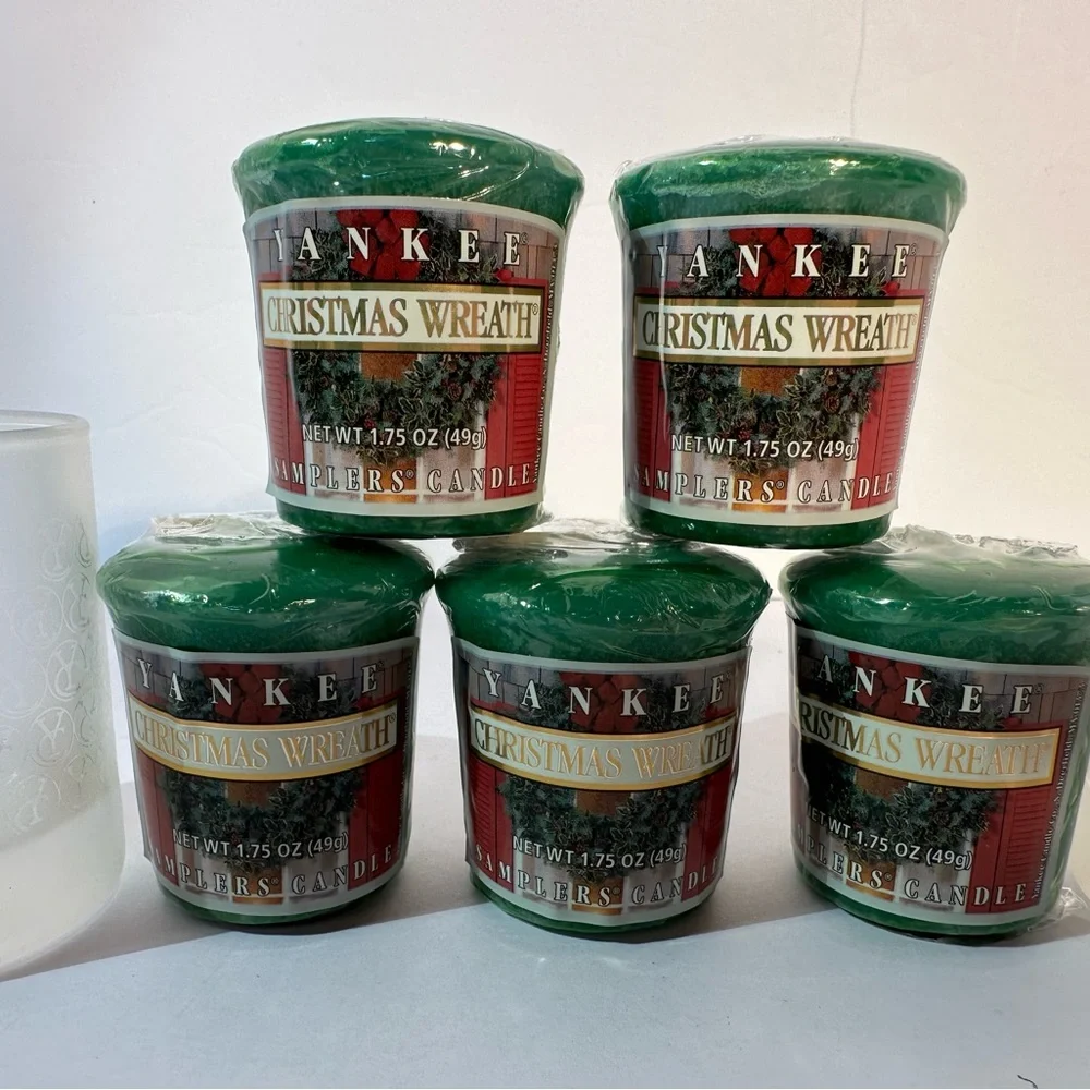 Yankee Candle 5 Samplers Candle Christmas Wreath 1.75oz W/2 Frosted Votives NOS